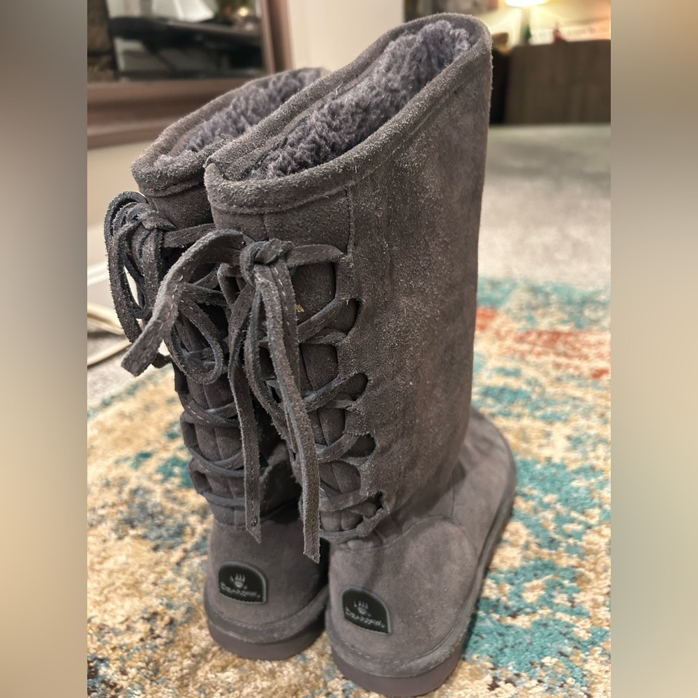 ✨BearPaw Suede Shearling Gray Boots - Picture 4 of 11